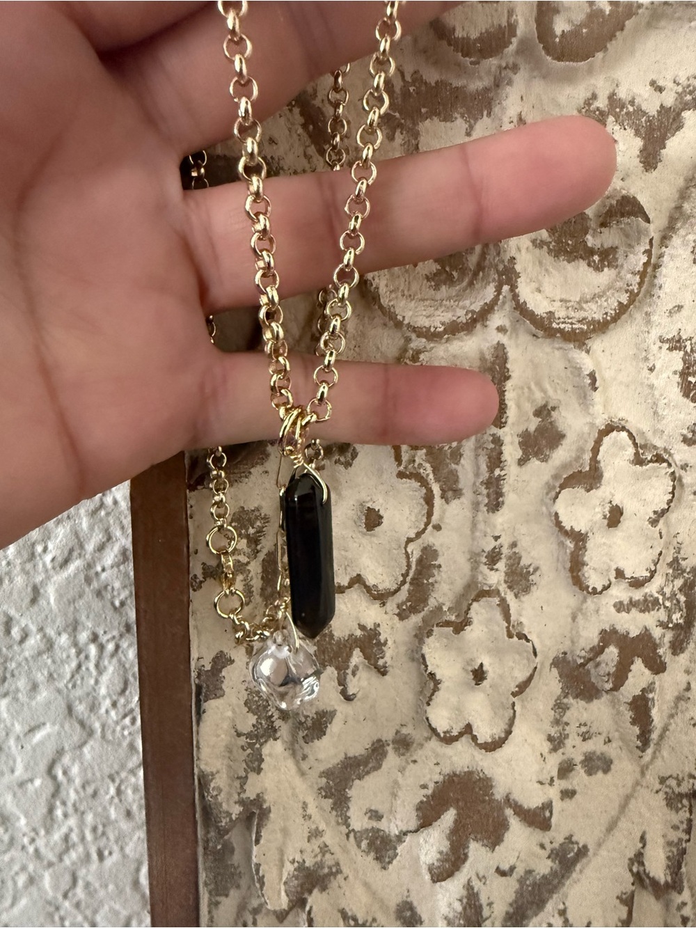 Good vibes Necklace